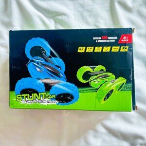 StuntCar Double Side Roll Tumble and Spin Action Ages 6+ 1 Green Car + Remote